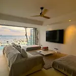 19 - Beachfront Haven